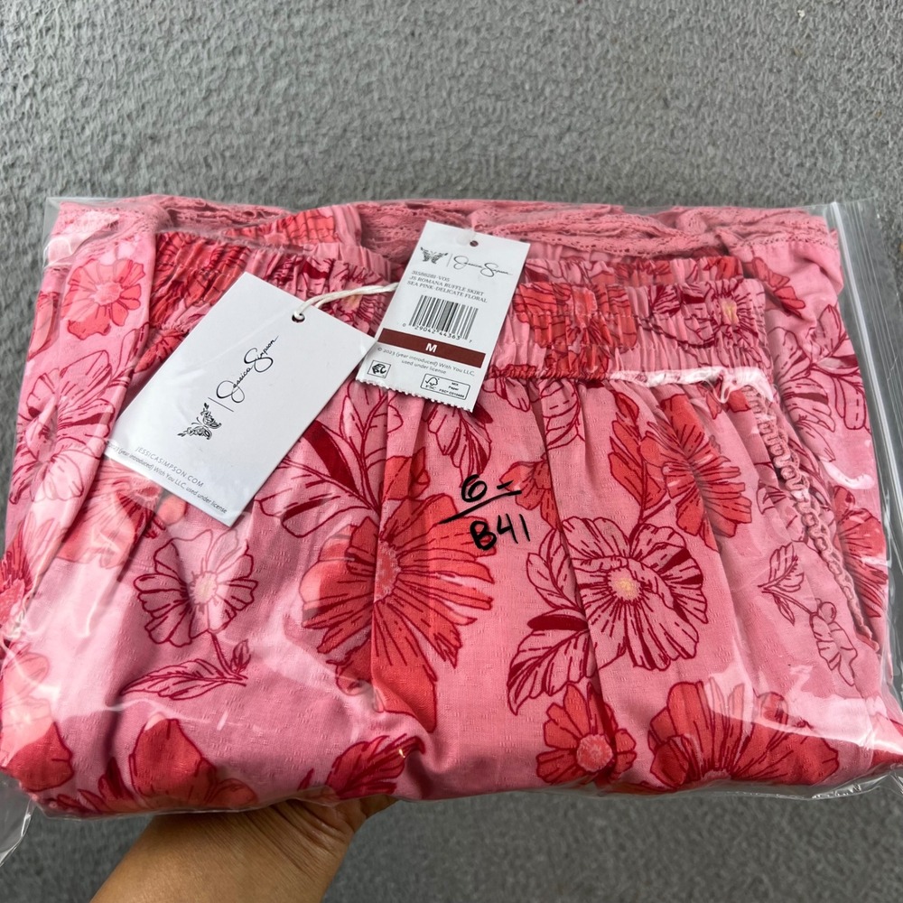 New Jessica Simpson Romana Ruffle Skirt Sea Pink Delicate Floral Mini Skirt  M - Picture 10 of 10